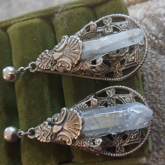 Jewelry - Silvertone quartz earrings ornate statement earrings unique